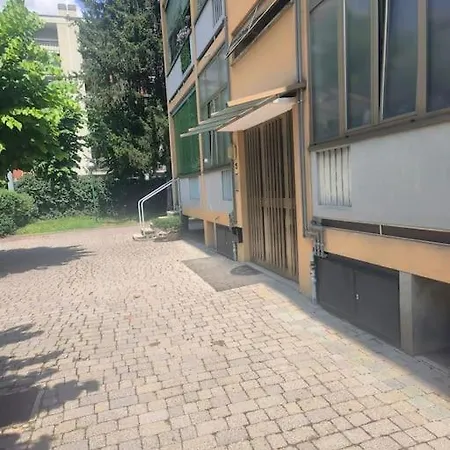 Casa Sara Parcheggio Interno Privato 公寓