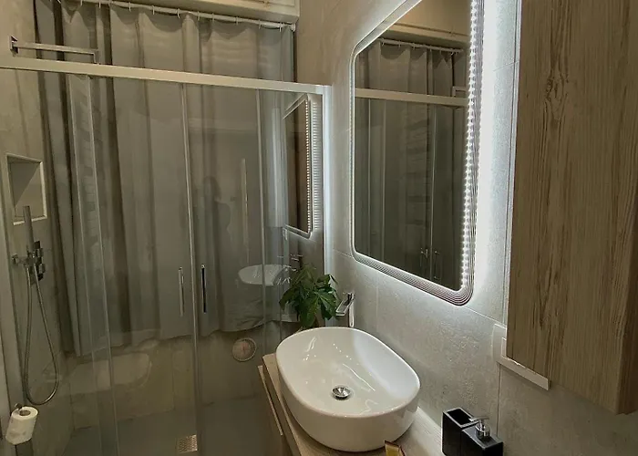 Appartamento Casa Sara Parcheggio Interno Privato Cernobbio